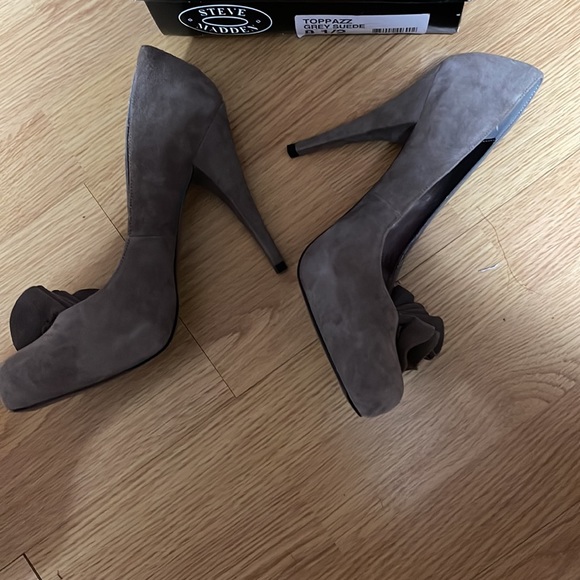 STEVE MADDEN Toppazz Grey Suede Never worn! - Picture 3 of 4